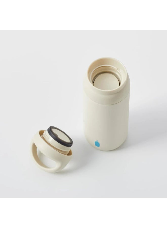 بلو بتل كوفي كوب سفر معزول بتفريغ الهواء من بلو بوتل كوفي × مير - زجاجة ماء مانعة للتسرب سعة 12 أونصة مع مقبض حمل - مصنوع من الفولاذ المقاوم للصدأ عالي الجودة - تصميم أبيض بسيط - Image 2